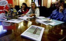 Aricia Fern�ndez, Susana Bayo, Ana Garrido y Francisco Fern�ndez, en la presentaci�n de la gu�a. 