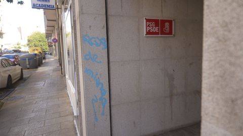 Este martes la sede provincial del PSOE en Lugo apareci� con una pintada ofensiva.