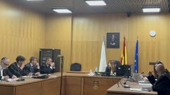 Los abogados del caso y la magistrada, durante una audiencia preliminar celebrada en el mes de junio