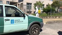 Personal de la Conselleria de Medio Rural trabaja estos d�as en la limpieza de centros de salud y residencias de ancianos