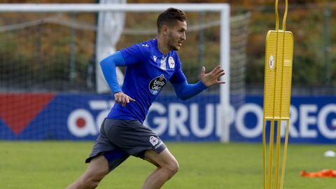 BORJA GAL�N. 2021. Cedido en enero en Santander, su contrato llega al 2021 en Riazor