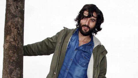 JAVIER REY. El actor de Noia ha puesto fin al personaje de Mateo en �Velvet�, serie que termin� el pasado mes. Adem�s, acaba de interpretar a a Balenciaga en la miniserie �Lo que escond�an sus ojos�.