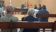 Los tres acusados, en el juicio en Ourense 