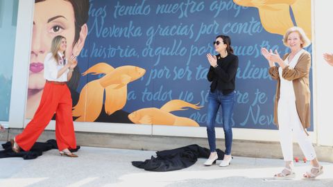 La ministra Sara Aagesen a la izquierda, junto a Nevenka Fern�ndez en el centro, este s�bado en Ponferrada, Le�n.