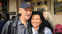 Un virus acabó con Betsy Arakawa, y una semana después Gene Hackman falleció en la misma casa. Los cuerpos, junto con el de uno de sus perros, no fueron encontrados hasta una semana después. Se descartaron los indicios de delito.