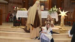 Preg�n de Navidad en la parroquia carballesa de San Xo�n a cargo del mago �lex