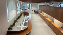 El mercado de Betanzos cuenta con puestos en la planta baja y en la primera planta, mientras que en la zona superior est destinada a hostelera.