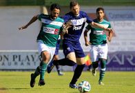 Mateo M�guez fue el autor del empate del Coruxo ante el Marino de Luanco en la primera jornada de Liga. 