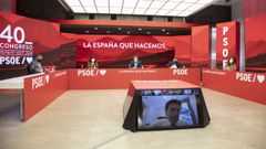 El l�der del PSOE, Pedro S�nchez, presidi� la reuni�n de la ejecutiva federal celebrada  este jueves en Madrid