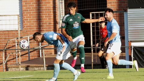 Partido disputado por el Racing en el campo del Vilalonga