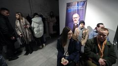 La gente hace cola en la sede de campa�a de Boris Nadezhdin, el Partido de Iniciativa C�vica