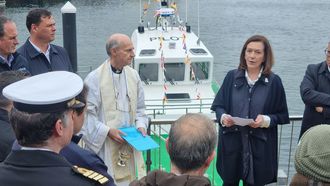 El Puerto de Vigo celebra la bendici�n del nuevo barco de los pr�cticos