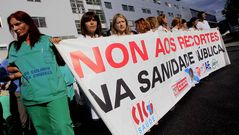 Los trabajadores se concentraron en la rotonda de acceso al Chuac