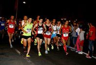 Imagen ayer de la salida de la categor�a s�nior absoluta de la Nocturna de Vilagarc�a.
