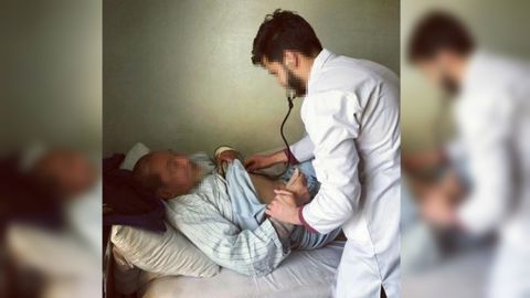 El estudiante de medicina que se form unos meses en Espaa y quiere salir de Kabul