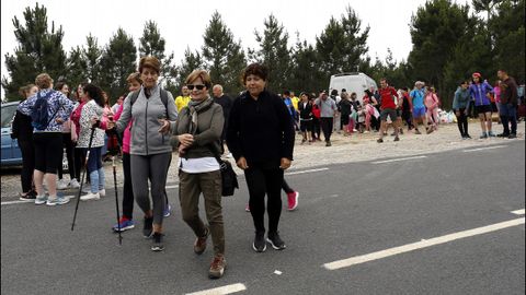 Andaina solidaria Congalsa POR EL MONTE DE A CUROTA