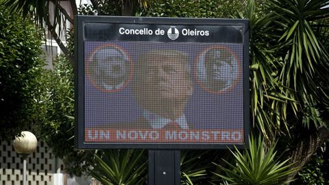 Los carteles con los que Oleiros se cuela en la poltica internacional