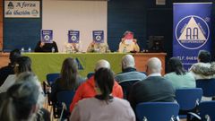 Un momento de la jornada informativa que se desarroll� en la sede de Aixi�a