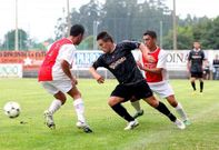 Dieguito, que fich� en el Mugardos, jug� la pasada temporada en las filas del As Pontes.