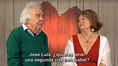 José Luis e Isabel, en el final de su cita de «First Dates»