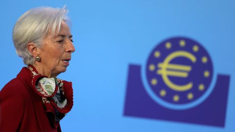 El BCE endurece los tipos de inter�s y dice estar �listo� para inyectar liquidez a los bancos en caso de necesidad