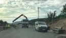 Instalaci�n del primer poste de catenaria entre Taboadela y Campobecerros, en la provincia de Ourense