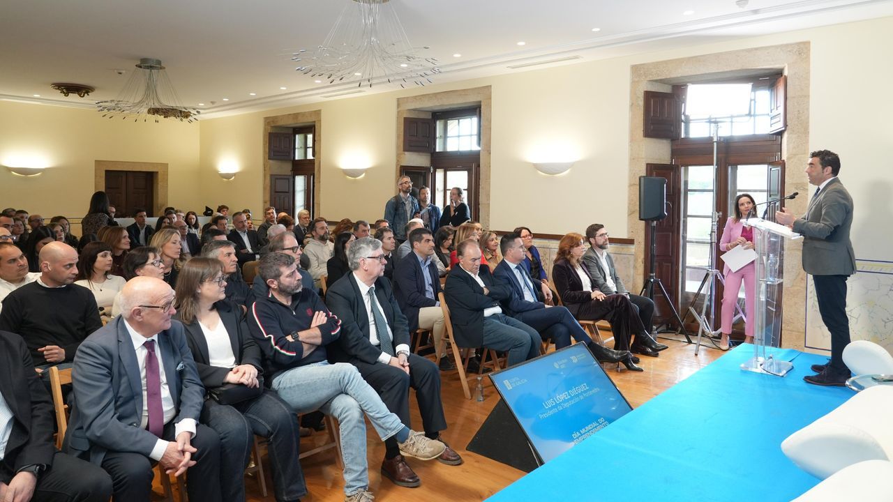 Deza presume en Liñares de proyectos emprendedores e innovadores