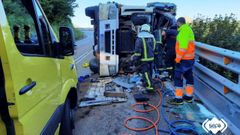 Accidente de tr�fico con un camionero fallecido en Pajares
