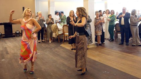 HOMENAJE JUBILACION DE MARISA LOJO NINE, DESPUES DE 51 AOS EN JEALSA FIESTA DE LOS COMPAEROS EN EL RESTAURANTE CHICOLINO