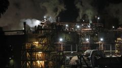 Vista nocturna de la f�brica de Alcoa San Cibrao