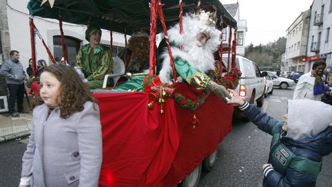 Los reyes repartirn miles de caramelos, como en esta imagen de Castroverde