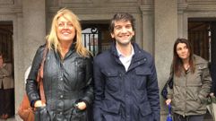 Sestayo y Su�rez, juntos delante del concello ferrolano