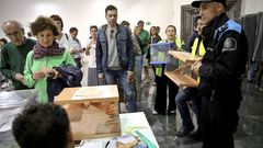 Imagen de archivo de una mesa electoral en Vigo