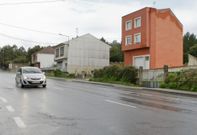 La vivienda en litigio, a la derecha, en la zona de As Labradas. 