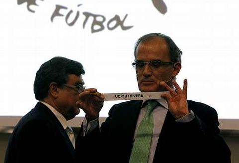 El sorteo celebrado ayer en Madrid depar� que el Celta B se enfrente al Mutilvera.