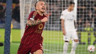 Angeli�o celebra un gol con la Roma
