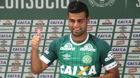 Mart�n Alaniz en su presentaci�n con el Chapecoense
