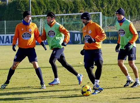 Borja, Marchena, Culio y Seoane entraron en los planes de Fernando Vzquez para el partido de hoy.