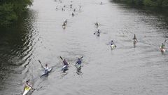 Im�genes de una regata de piraguismo en el Mi�o en mayo del 2016