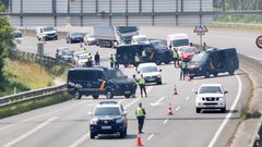 Control de tr�fico de la Polic�a Nacional cerca de Vigo
