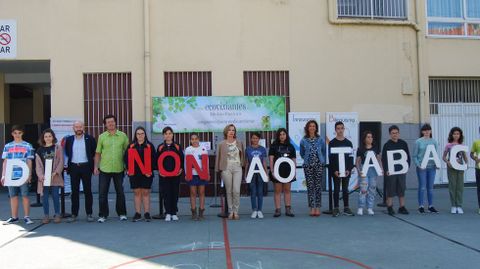 As� daban notoriedad al D�a Mundial sin Tabaco del pasado a�o los alumnos del colegio Divina Pastora de Ourense