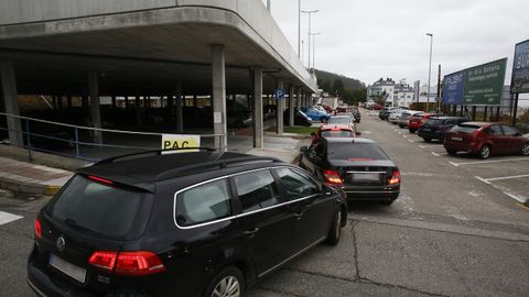 Imagen de archivo de colas en el Hospital da Maria para hacerse pruebas de covid