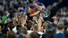 Luis Enrique celebra su segunda Champions League con el PSG 