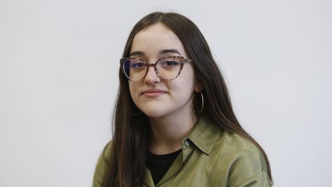 Sara Pérez oposita para Educación Primaria en una academia coruñesa
