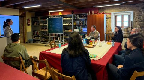 La directora xeral Judith Fern�ndez, en su visita a O Couto