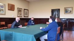Reuni�n en el Liceo para abordar una posible moci�n de censura contra Gonzalo P�rez J�come