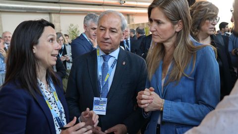 Tomé y la ministra en el encuentro celebrado en Ponferrada