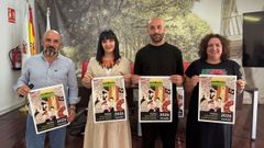 El autor del cartel, Ant&oacute;n Luis Criado; la alcaldesa, Marta Rouco; el pregonero, Daniel Veiga, y la concejala de Cultura, M&oacute;nica Gonz&aacute;lez