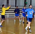 Siscu (izq.) se pierde el choque, y Borja Pedreira viaja tocado.