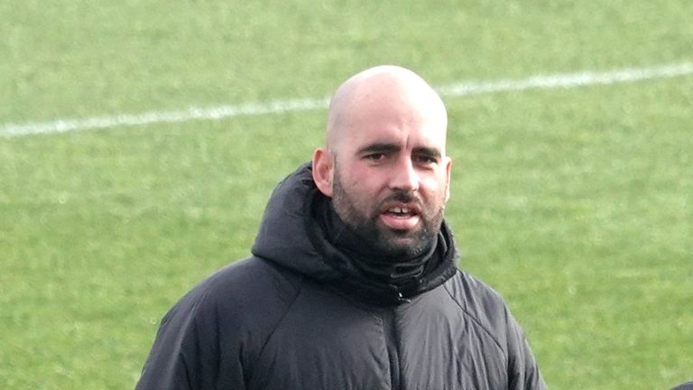 El entrenador del Celta, Claudio Gir�ldez, en un entrenamiento.